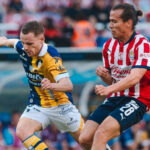 San Luis le pega a Chivas