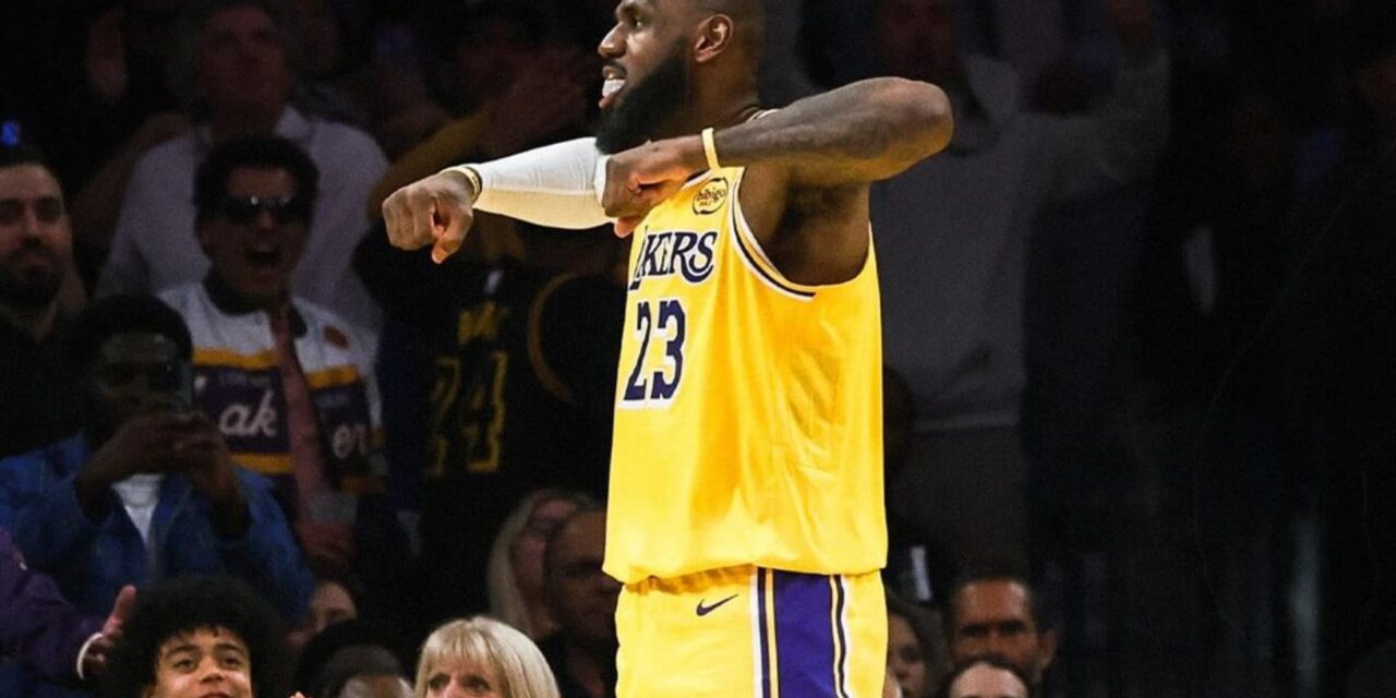 LeBron logra 3er triple-doble consecutivo; Lakers remontan y vencen 128-123 a Grizzlies