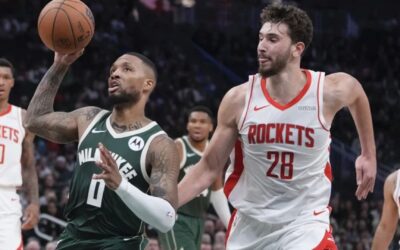 Bucks ganan 101-100 con canasta de Lillard y cortan racha de 5 victorias de Rockets