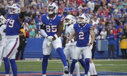 Gol de campo de 61 yardas de Bass da a Bills triunfo por 30-27 sobre Dolphins