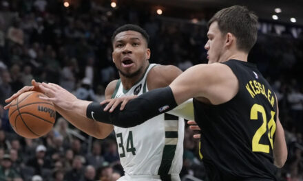 Lillard y Antetokounmpo guían a Bucks para romper racha de 6 derrotas, con triunfo ante Jazz