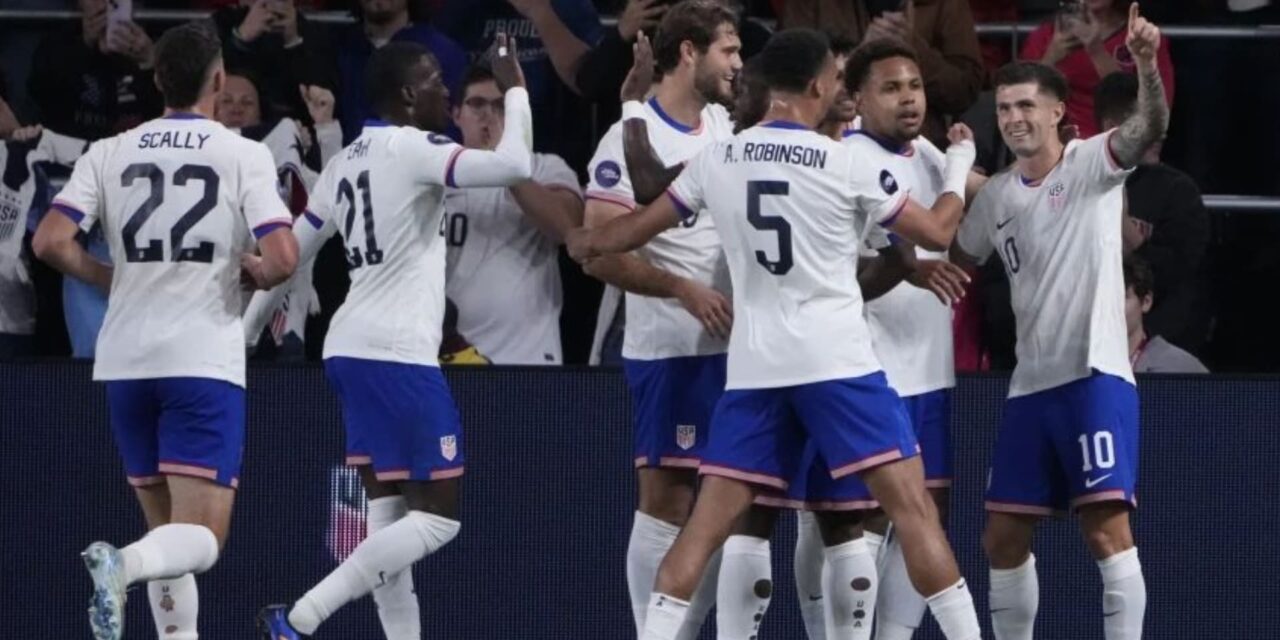 Pulisic anota dos y EE.UU. vence 4-2 a Jamaica para un 5-2 en cuartos de Liga de Naciones