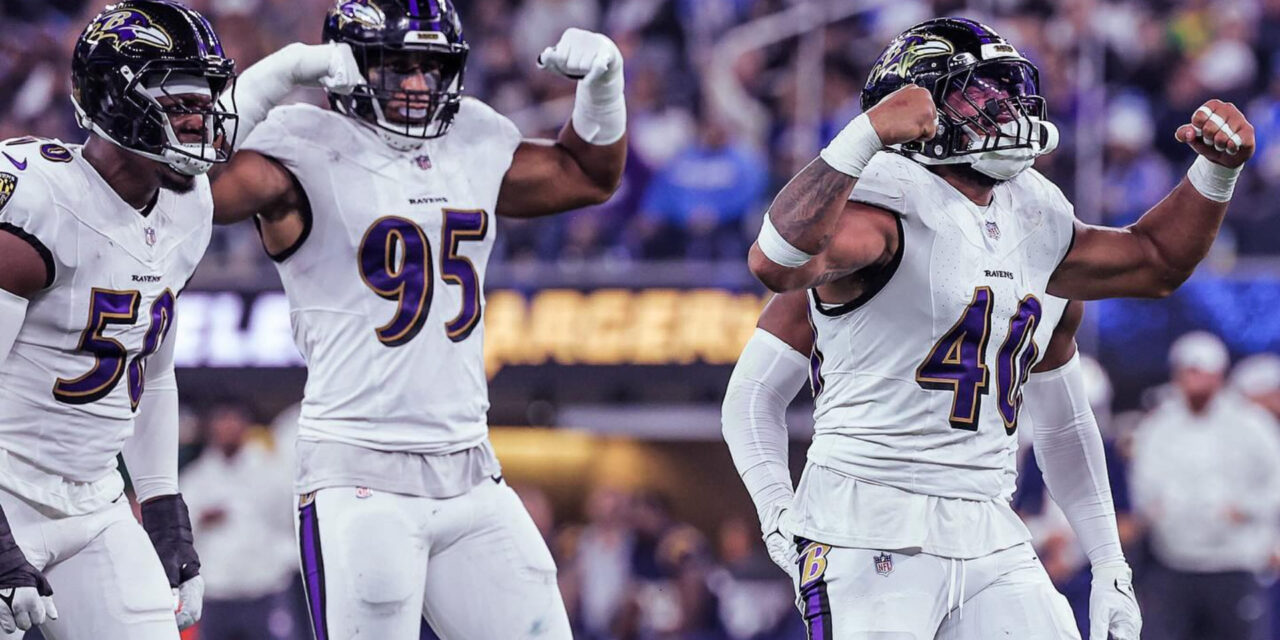 Jackson logra 3 TDs, John Harbaug supera a su hermano y Ravens vencen 30-23 a Chargers