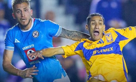 Cruz Azul le empata a Tigres y rompe récord de puntos