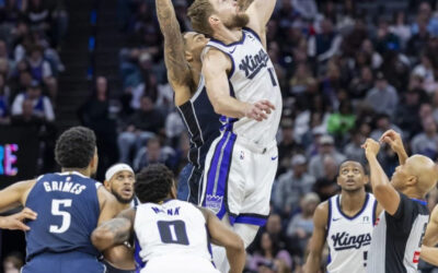 Kings vencen a Mavericks 110-100 en el debut de Christie como entrenador interino