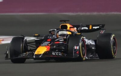 Max Verstappen triunfa en Qatar y ‘Checo’ abandona