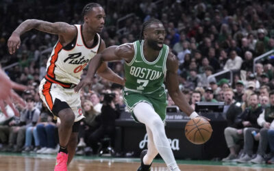 Celtics resisten lluvia de triples y vencen 130-120 a los Pistons