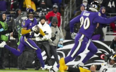 Ravens alcanzan a Steelers en la cima divisional al doblegarlos por 34-17