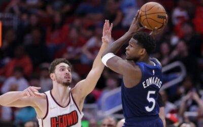 Edwards anota triple ganador y los Timberwolves remontan para vencer 113-112 a los Rockets