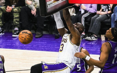 LeBron anota 32 y Lakers completan barrida en serie de 2 duelos ante Kings, con triunfo 103-99