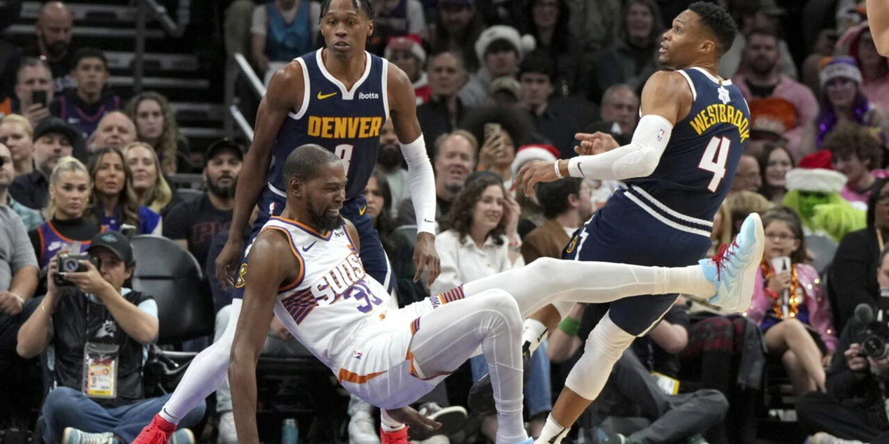 Durant y Beal anotan 27 puntos cada uno; Suns vencen 110-100 a Nuggets al cerrar jornada navideña