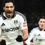 Raúl Jiménez rescata al Fulham e impone récord de goles