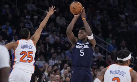 Edwards logra 36 puntos y 13 rebotes para llevar a Timberwolves a triunfo ante Knicks, 116-99