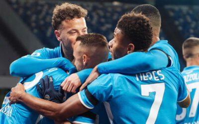 El Nápoles no baja el ritmo con triunfo ante el Hellas Verona