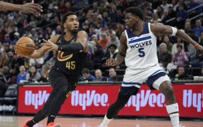 Cavaliers, líderes de la NBA, arrasan en segunda mitad y vencen 124-117 a Timberwolves