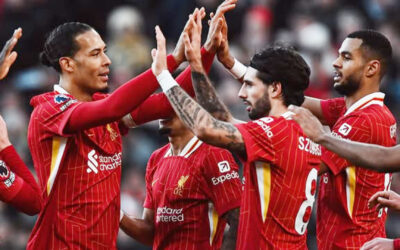Liverpool aplasta a Ipswich 4-1 mientras Bournemouth sorprende al Forest