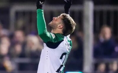 Santiago Giménez firma doblete y da pase al Feyenoord en Copa