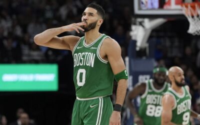 Gran noche de Tatum lleva a victoria de Celtics 118-115 ante Timberwolves