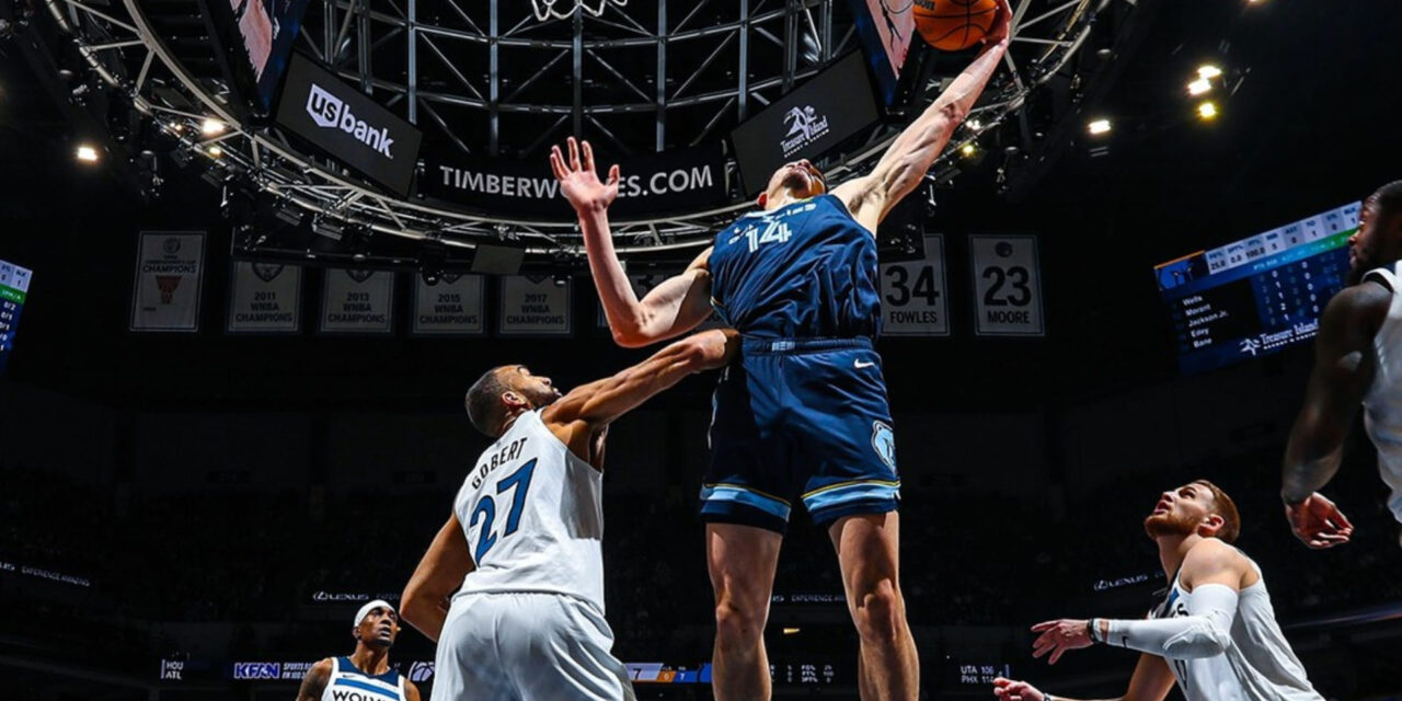 Morant anota el decisivo con 18 segundos y Grizzlies vencen 127-125 a Timberwolves