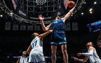 Morant anota el decisivo con 18 segundos y Grizzlies vencen 127-125 a Timberwolves