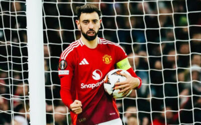 Gol postrero de Fernandes mantiene al United en camino a octavos de final en Liga Europa