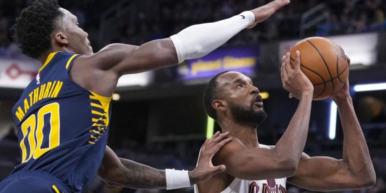 Cavs, líderes de la NBA, cortan racha de 6 victorias de Pacers y los vencen por 127-117