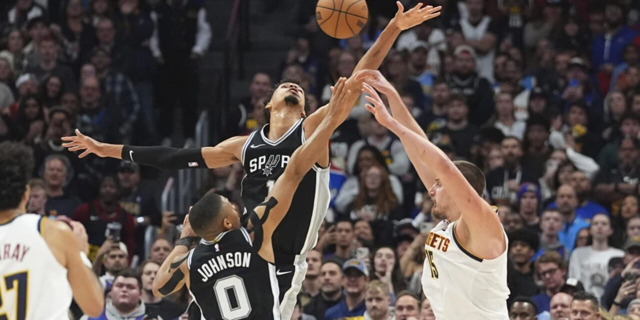 Wembanyama roba pase a Jokic en los últimos segundos y los Spurs vencen 113-110 a los Nuggets