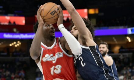 Jaren Jackson Jr. anota 35 puntos y lidera triunfo de Grizzlies 119-104 ante Mavericks