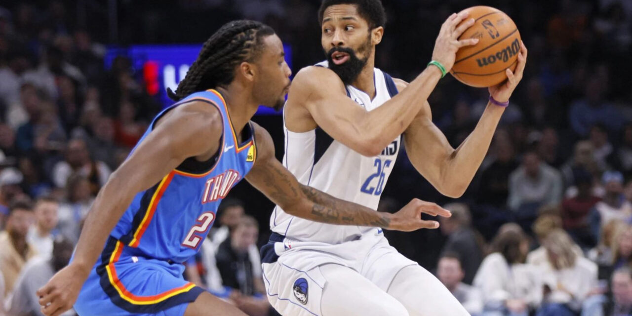 Dinwiddie y Washington brillan con Mavericks, que derrotan 121-115 a Thunder