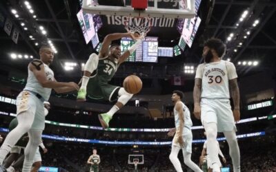 Bucks toman vuelo al vencer 121-105 a Spurs y así ligar triunfos tras perder cuatro de cinco