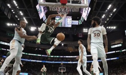 Bucks toman vuelo al vencer 121-105 a Spurs y así ligar triunfos tras perder cuatro de cinco