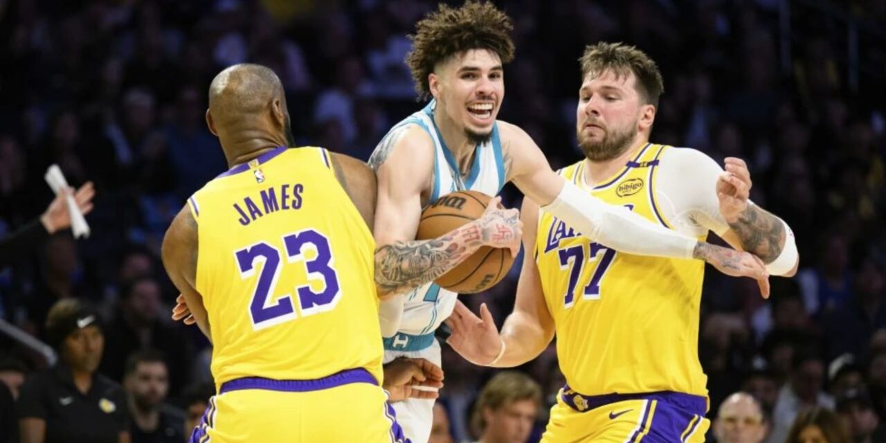 Hornets sorprenden 100-97 a los Lakers tras el mal juego de Doncic y dos fallos de James