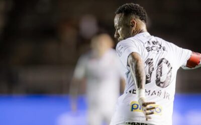 Neymar marca un golazo olímpico y reparte dos asistencias con el Santos
