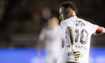 Neymar marca un golazo olímpico y reparte dos asistencias con el Santos