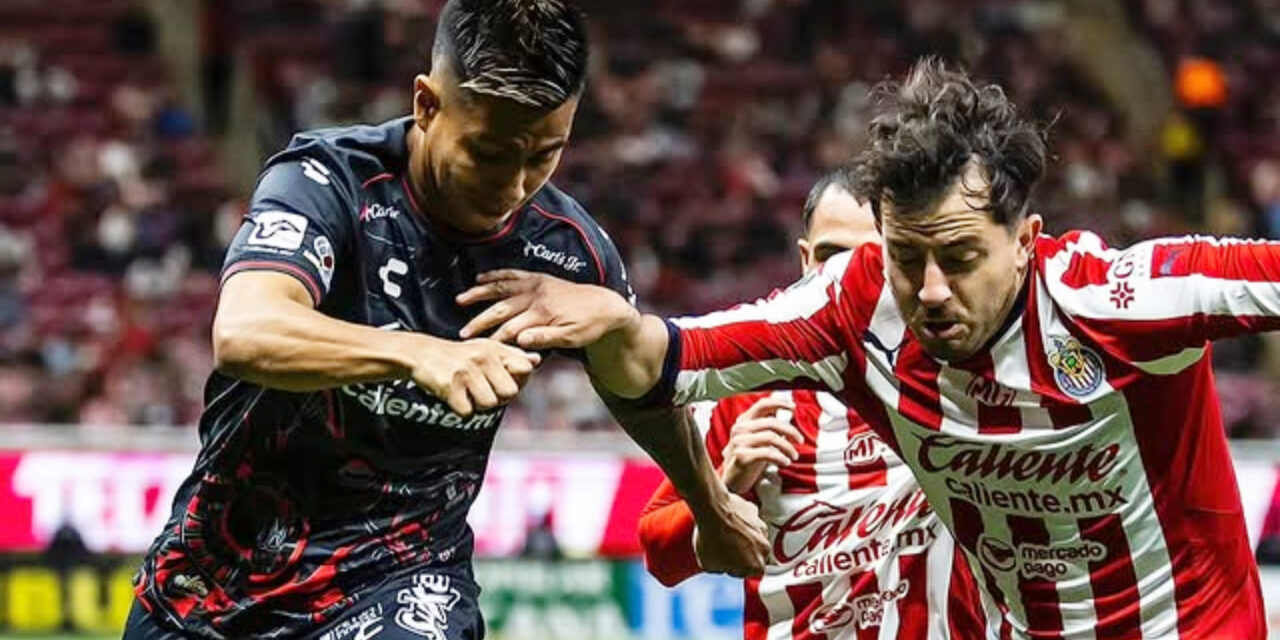 Pulido se estrena con gol y Chivas le pega a Xolos