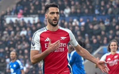 Merino anota doble en el final y Arsenal vence a Leicester 2-0 en la Liga Premier