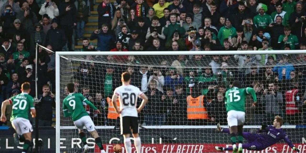 Liverpool cae eliminado de Copa de Inglaterra contra Plymouth, colista de 2ª división