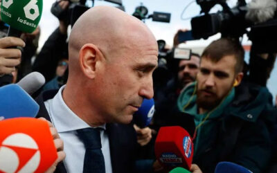‘Me comía a besos a un montón de futbolistas’, dijo Luis Rubiales