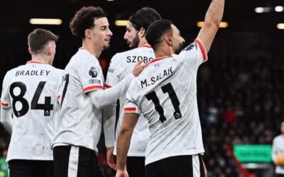 Nottingham Forest golea 7-0 al Brighton y doblete de Salah da triunfo al Liverpool