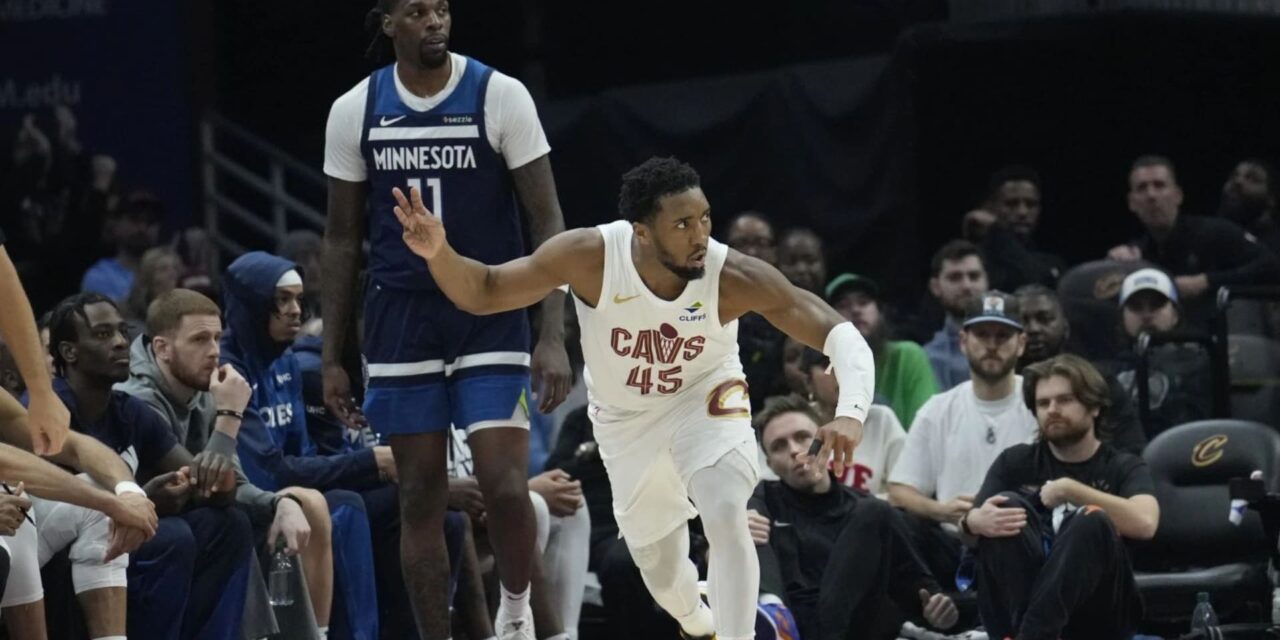 Mobley y Mitchell lideran victoria 128-107 de Cavs ante Timberwolves