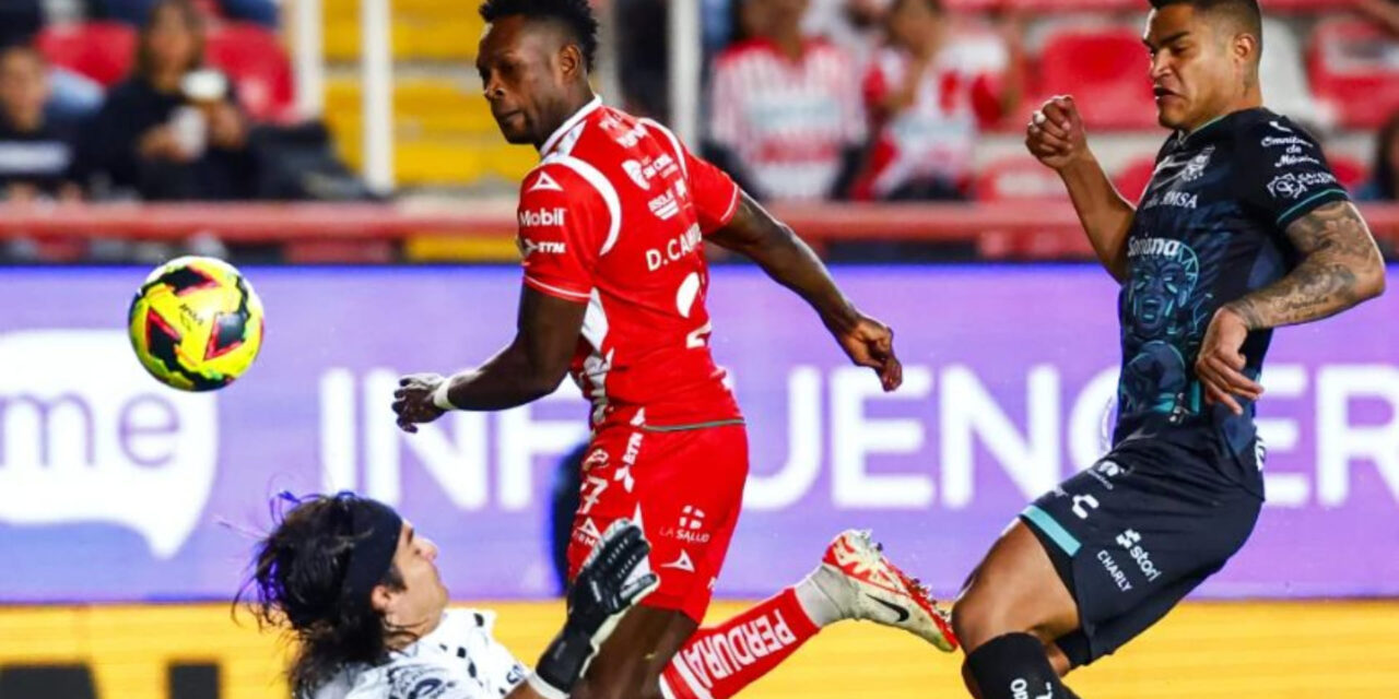 Cambindo y Necaxa entierran al Santos