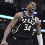 Antetokounmpo regresa y Bucks remontan en último cuarto para vencer 116-110 a Clippers