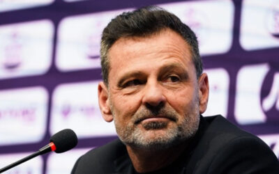 Valladolid español destituye a DT argentino Cocca tras solo ocho partidos al mando