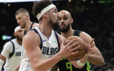 Thompson anota 25 y Mavericks, aún sin Davis, derrotan 127-120 a Celtics