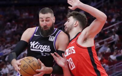 Kings se sobreponen a pérdida de Sabonis y vencen 113-103 a Rockets para hilar 3er triunfo