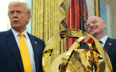 Trump se reúne con Infantino y crea grupo de trabajo que se prepara para albergar Mundial de 2026