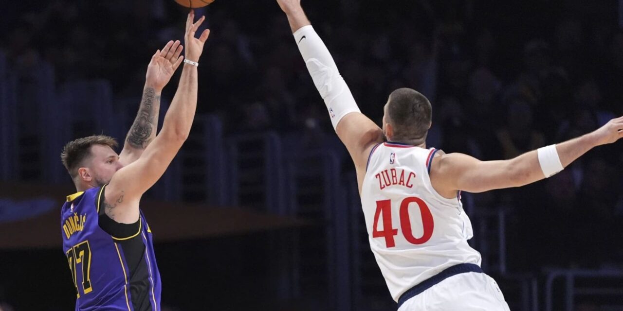 Doncic festeja su cumpleaños con 31 puntos y Lakers vencen 106-102 a Clippers