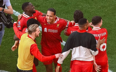 Liverpool gana la Liga Premier por vigésima vez e iguala el récord de la liga inglesa