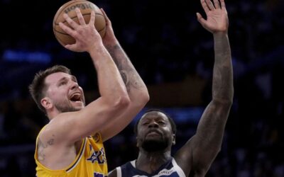 Doncic anota 31, y Lakers derrotan a Timberwolves 94-85 para empatar la serie de 1ra ronda