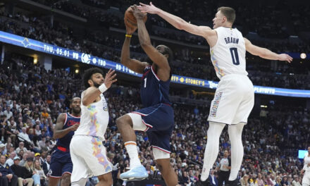 Murray y Westbrook guían a Nuggets a victoria 131-115 sobre Clippers para tomar ventaja